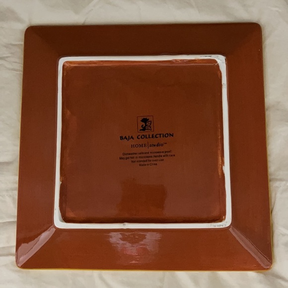 BajaCollection Round & Square Floral Plate Set - Picture 7 of 12